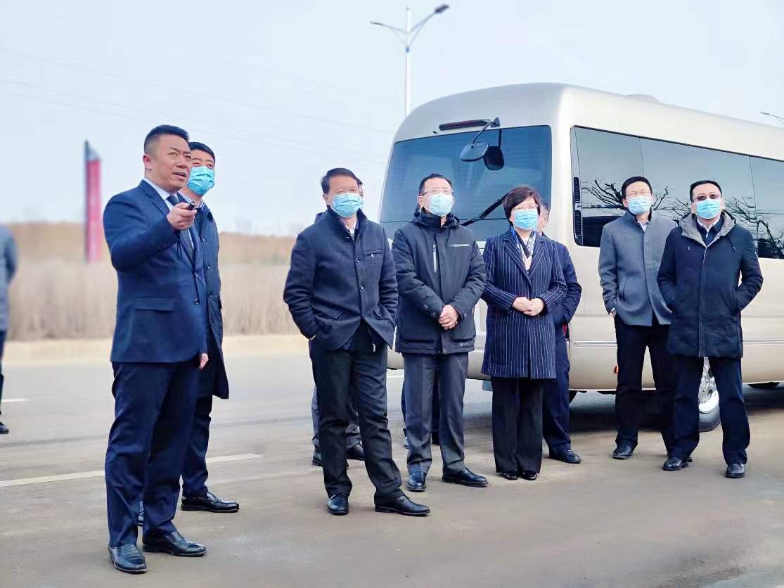04 王潤總經理向吉林省副省長帶領的視察組領導匯報康養項目情況 2021.3.4.jpg